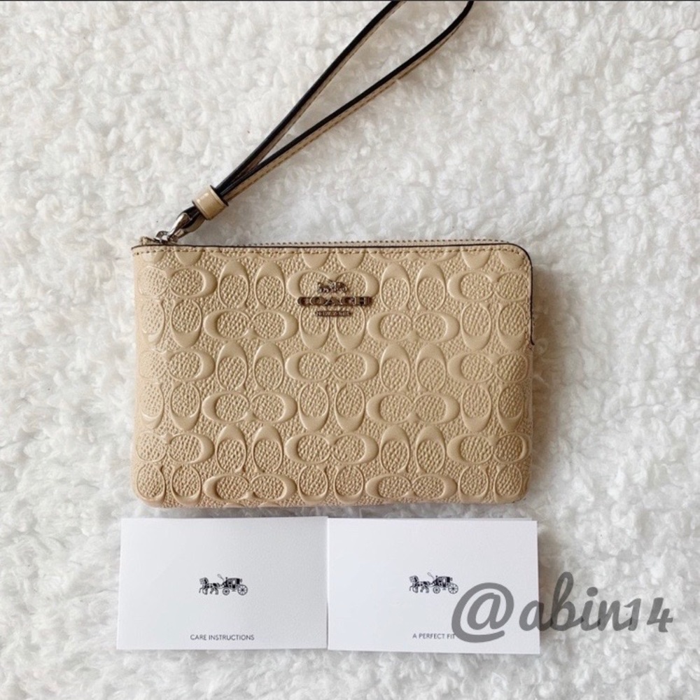 Coach Embossed Patent Leather Wristlet Clutch - Picture 4 of 6